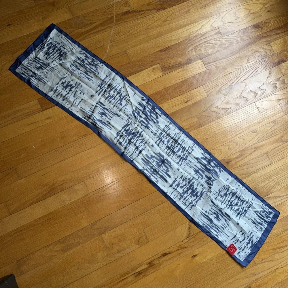 Oscar‎ De La Renta Scarf Navy Blue 100% Silk Rectangle Oblong Geometric Print